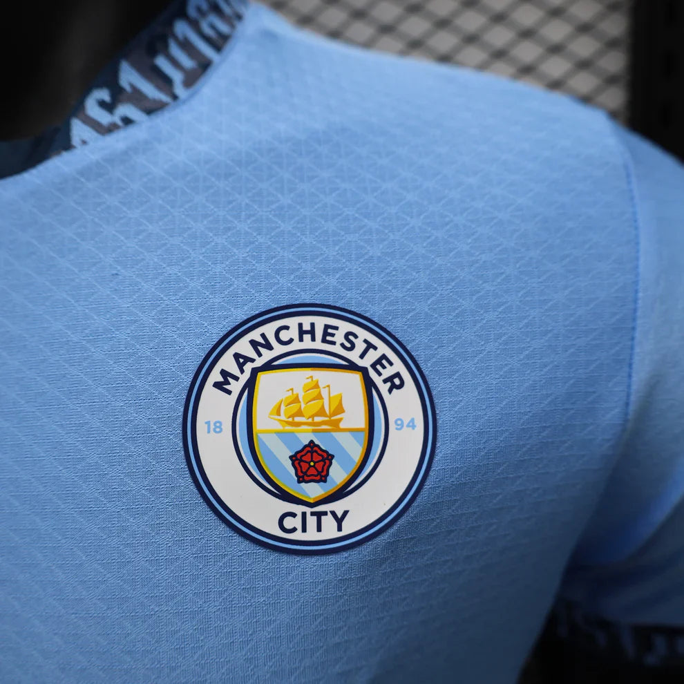 Camiseta local del Manchester City versión jugador 2024/25