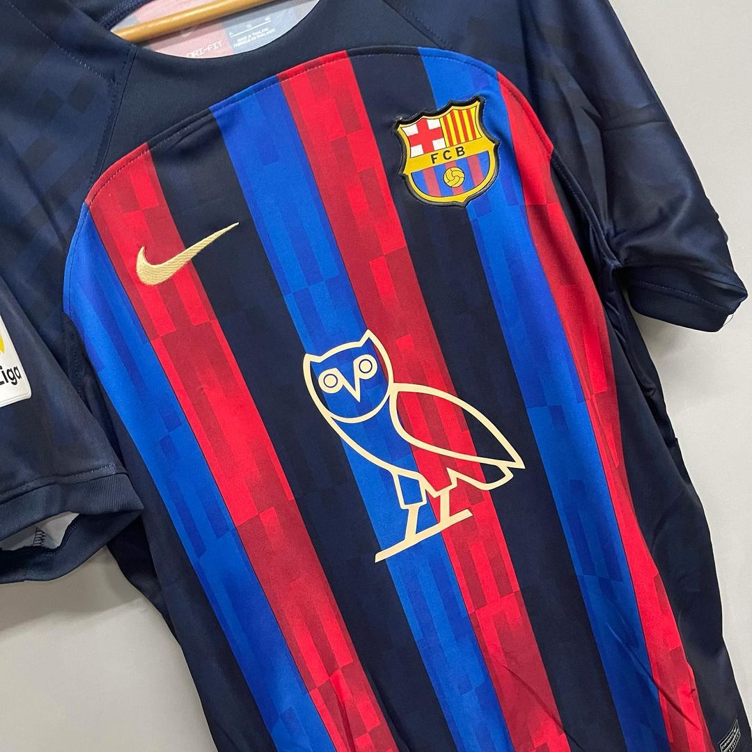 22/23 Barcelona x OVO Primera equipación