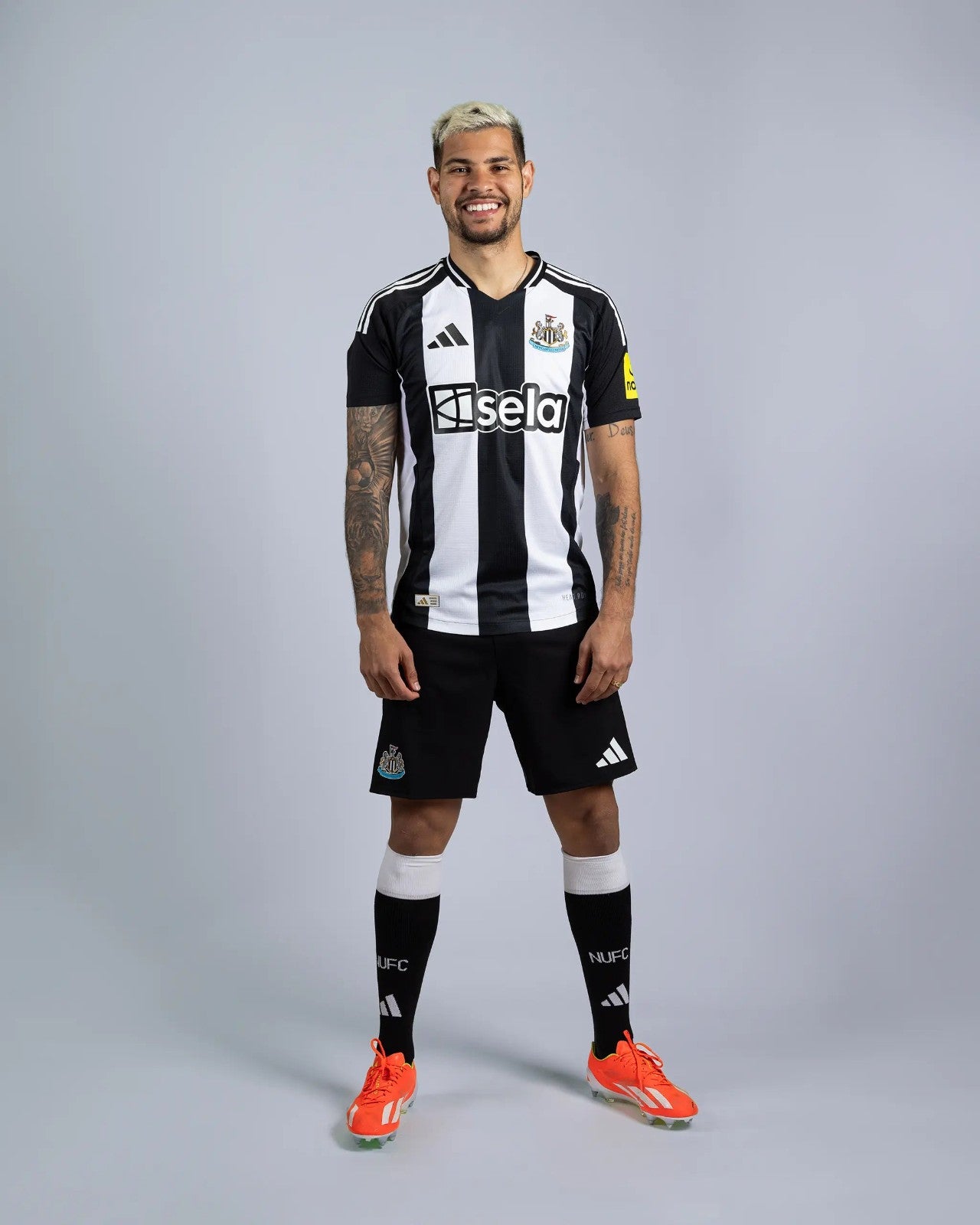 Camiseta local del Newcastle 2024/25