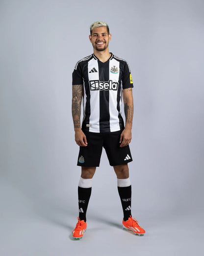 Camiseta local del Newcastle 2024/25