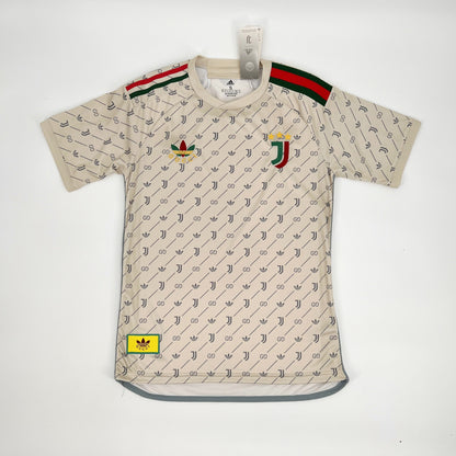 Juventus x Gucci Kit