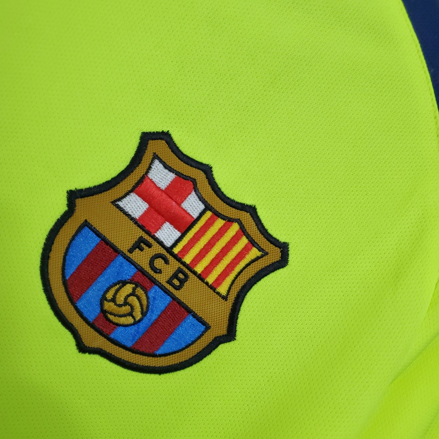 Equipación visitante del Barcelona 2005/06