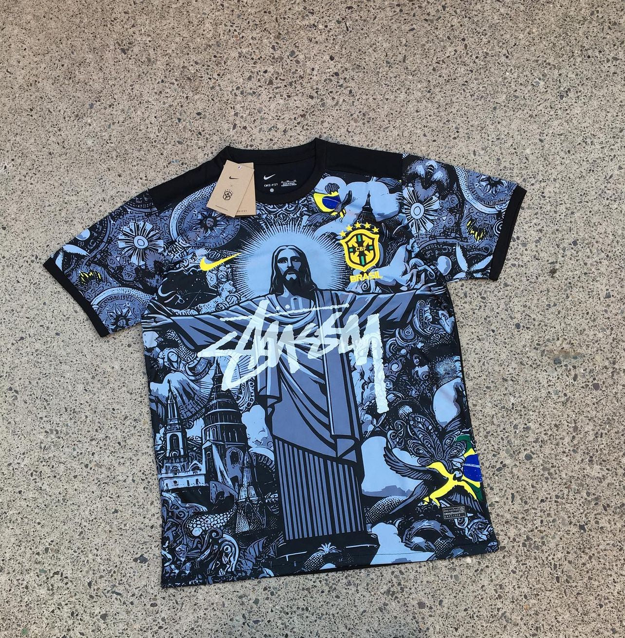 EDICIÓN ESPECIAL BRASIL X JESUCRISTO X STUSSY (NEGRO)