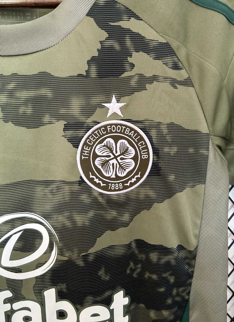 Celtic2024–2025 Third Kit Camo