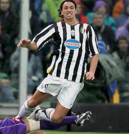 2006 / 2007 Juventus Home kit Retro