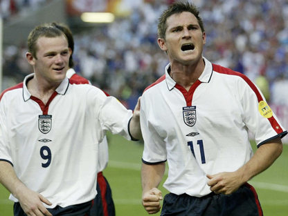 England Home  retro kit 2004