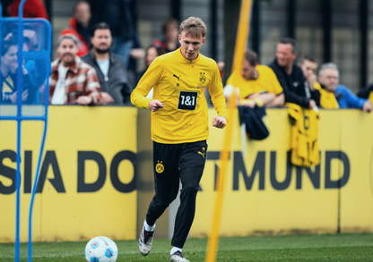 Borussia Dortmund 23-24 Gelber Trainingsanzug