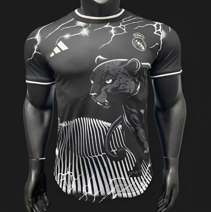 Real Madrid 24/25 Black Panther Sonderedition Trikot