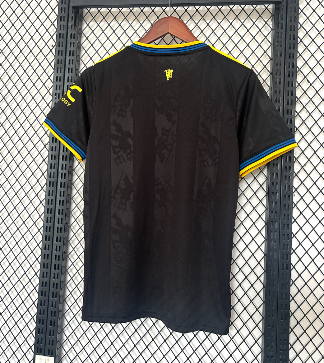 Manchester united  2025/2026 third kit