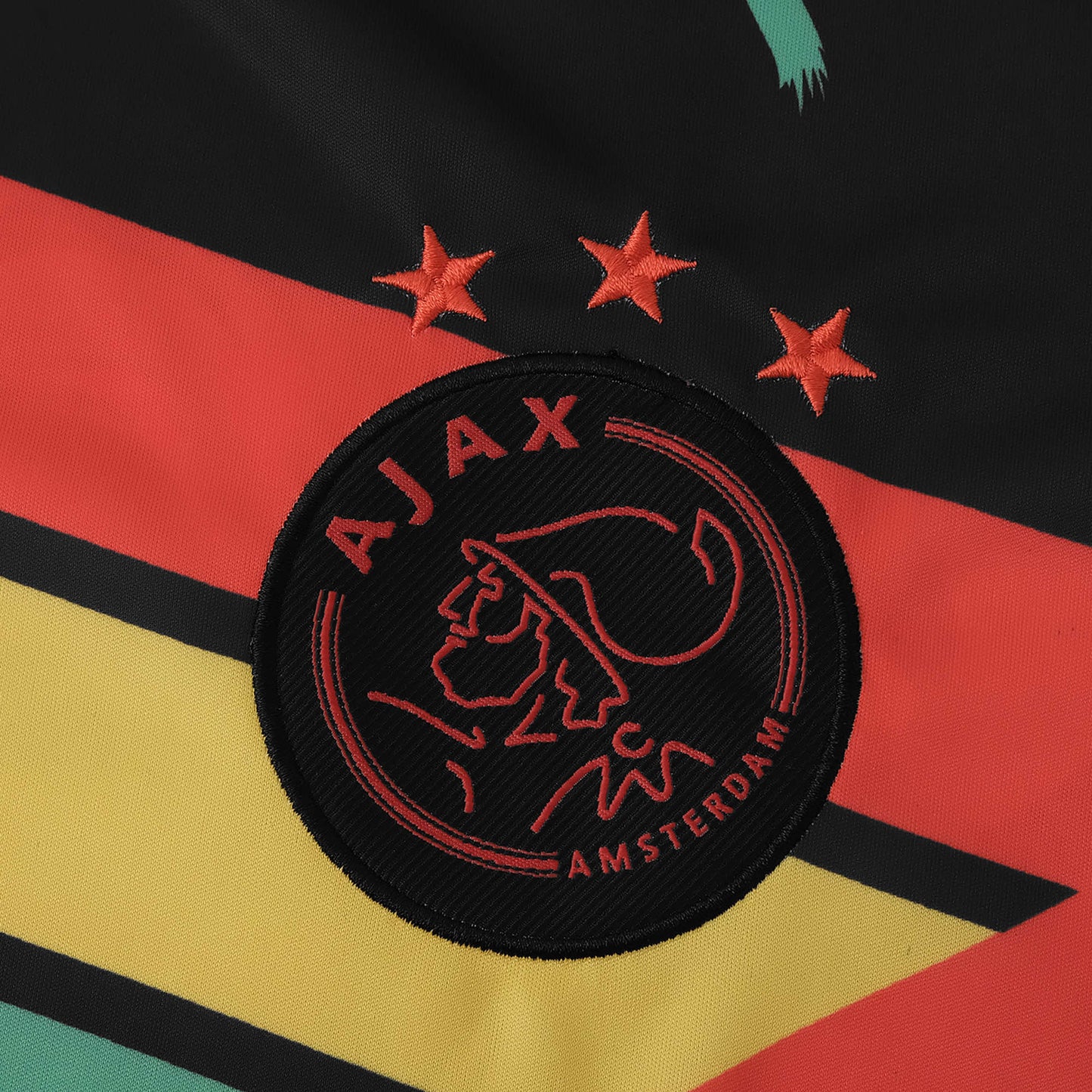 AJAX 2023/24 „BOB MARLEY“ LIMITIERTE AUFLAGE-TRIKOT (LÖWE)