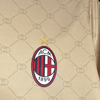 Camiseta edición especial 24/25 del AC Milan x Gucci