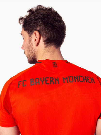 Camiseta de local del Bayern Munich versión jugador 2024/25