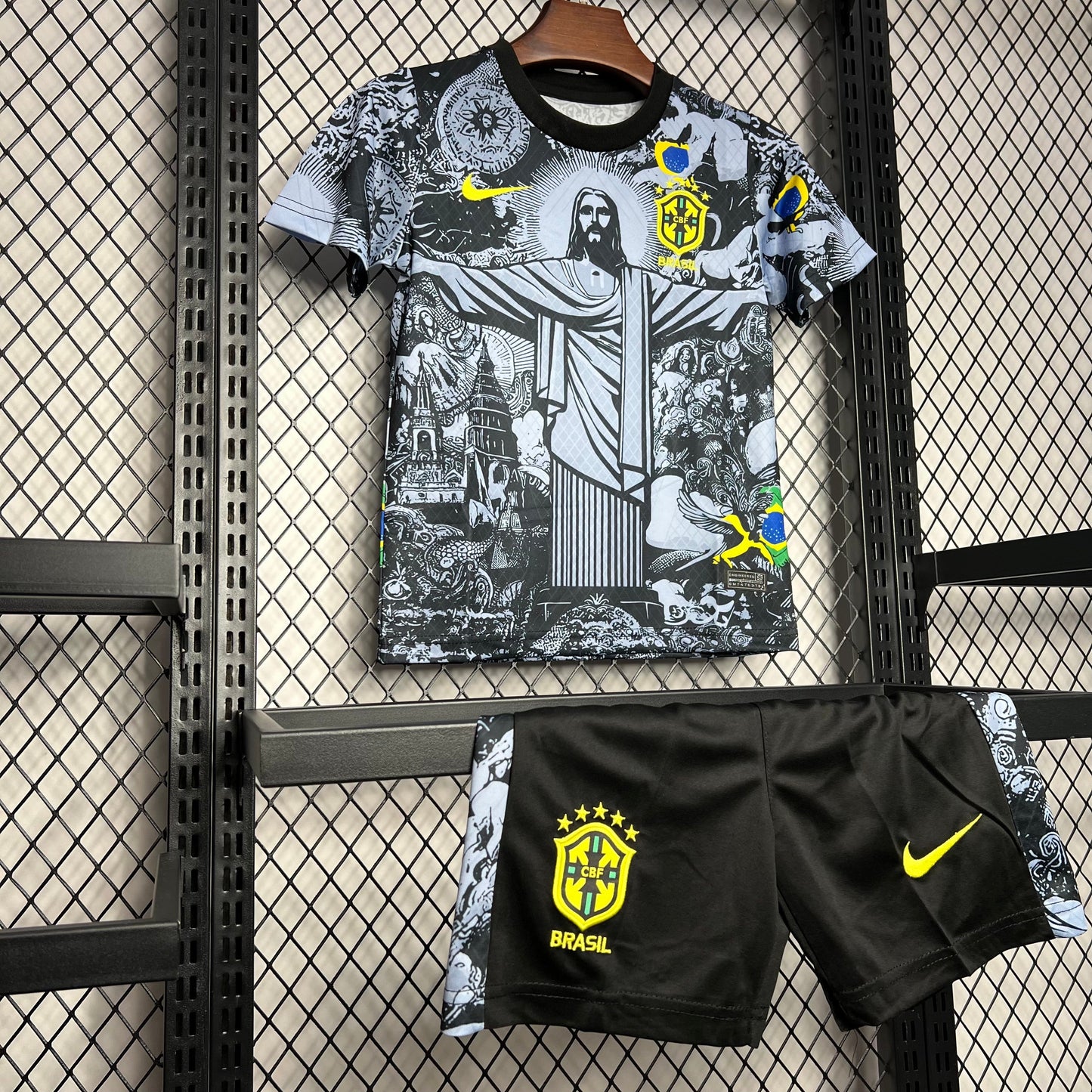 Brazil X Jesus Christ  the redeemer 24-25 Kids set  Special Edition