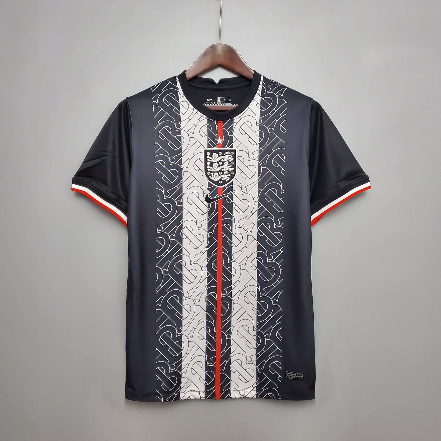 ENGLAND X BURBERRY CONCEPT SHIRT