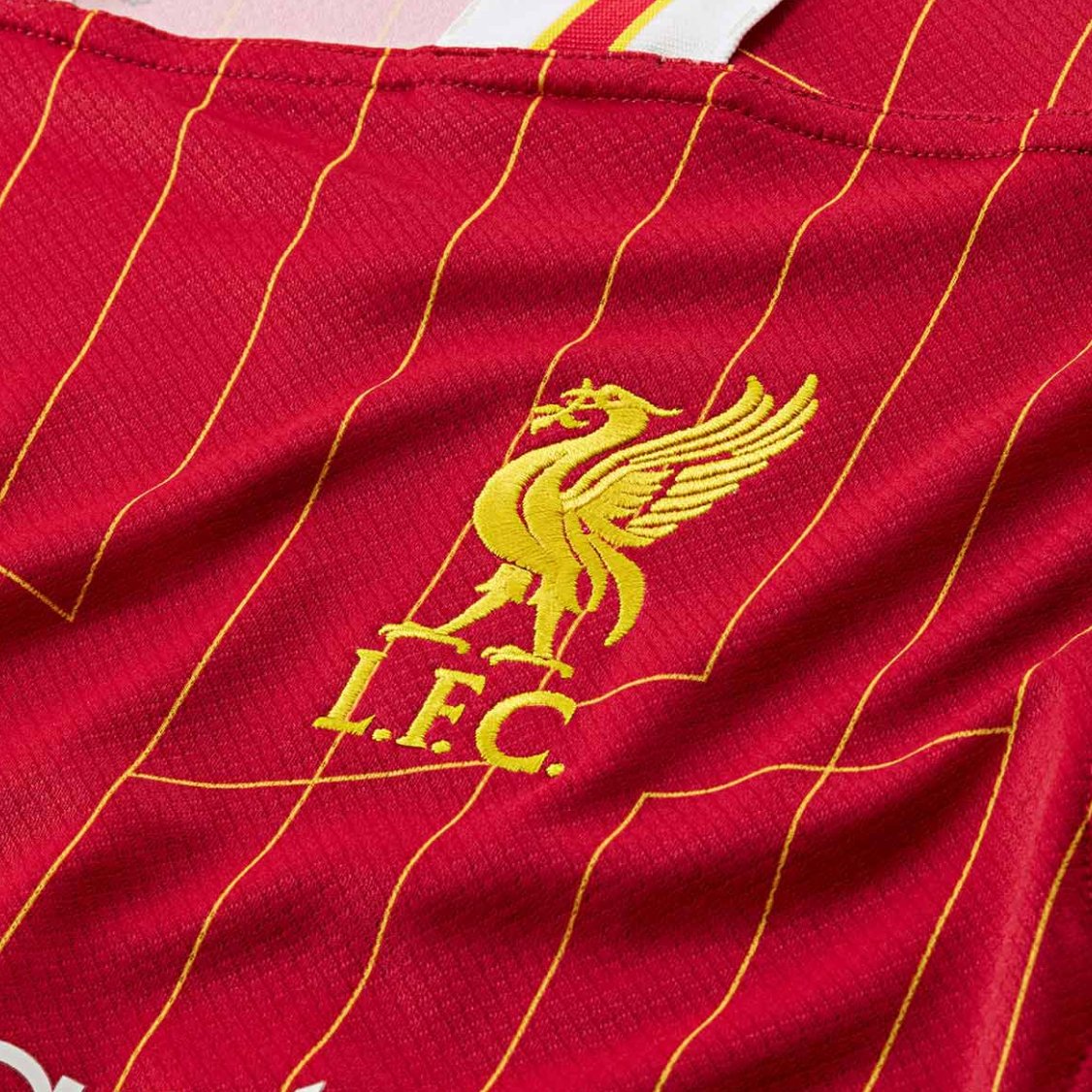 CAMISETA LOCAL DEL LIVERPOOL 2024/25